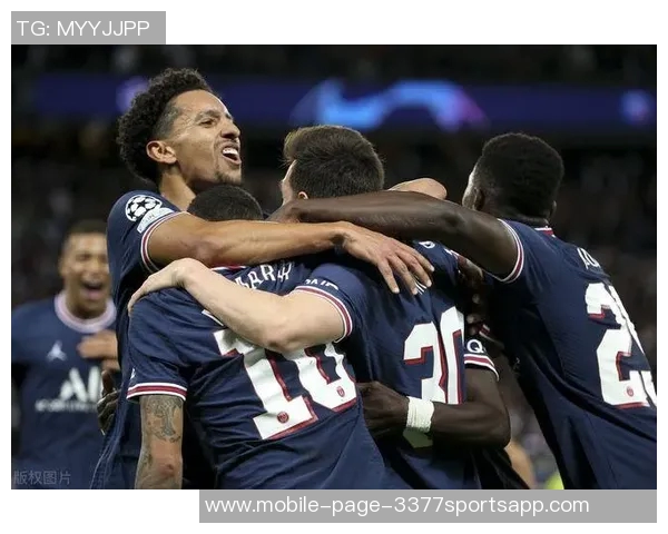 莺歌盛赞教练激情四溢称其为球队领袖能量满满激励全队士气