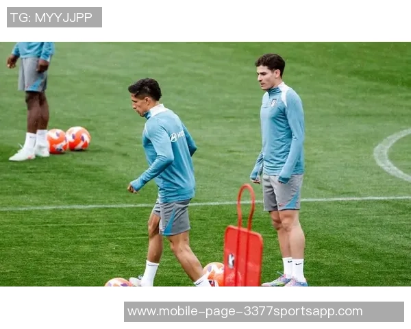 小西蒙尼称赞小蜘蛛为西甲最佳9号与梅西同场是无上的荣耀 小西蒙尼称赞小蜘蛛为西甲最佳9号与梅西同场是无上的荣耀